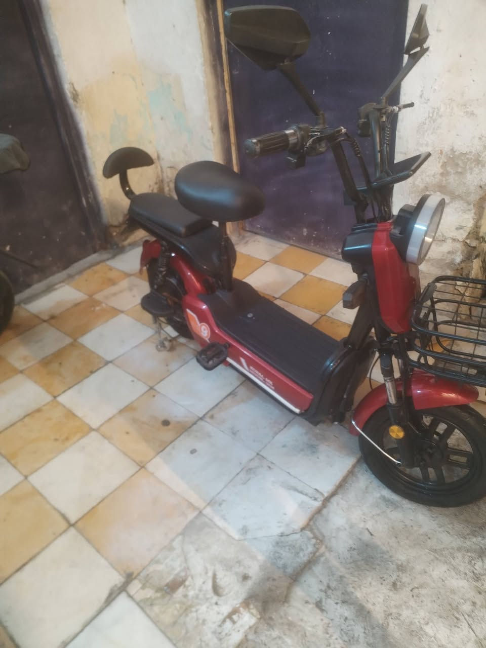 دراجه شحن للبيع السعر 325   ***********
