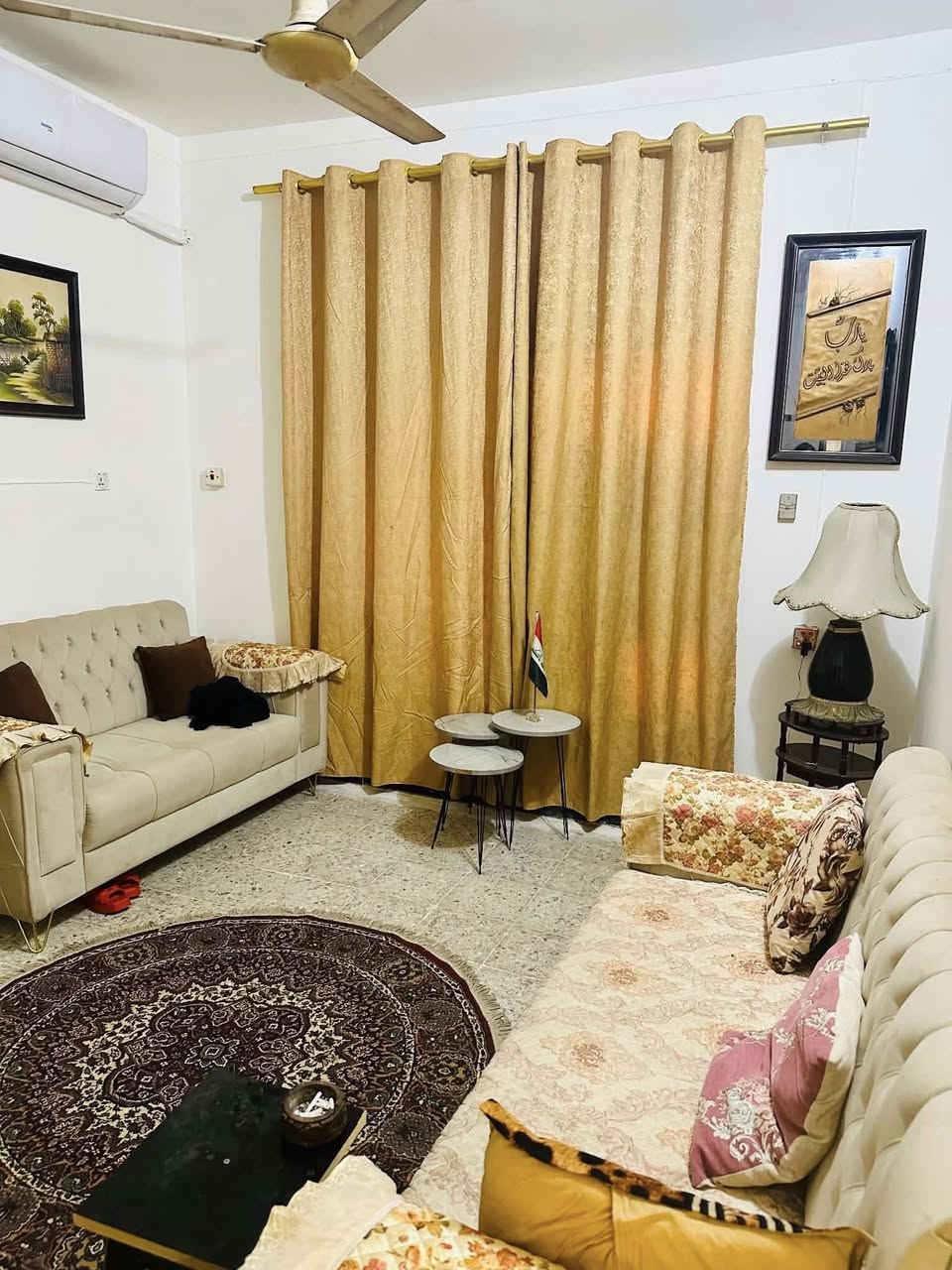 ✨دار لـلـبيـع ✨ مـوقـع مـمـيز  
الـمـساحــه :200 م 
الــمـوقــع : #الكرامه - شارع سيف بقلي 
……………………………
نــــوع الـعـقـار : طـابـو صـــرف  
حــالـة الـعـقـار : مـكـون مـن طــابـقـين 
(الاول) يـحتـوي عـلـى غـــرفه نــوم -مـطبـخ-اسـتـقبـال- كـلـدور مًـجـمع صـحيـات عـدد 2
(الـثـانـي) يـحتـوي عـلى 3 غـــرفه نــوم- كـلـدور
الـمنـطقـه كـامـل الـخـدمـات
……………………….
الـســعـر -خـــــــاص 
*****************
(شــركــة #حــافــظ للأسـتـثـمار الـعـقـاري)
مـوقـعـنا : بـابـل شـارع 60 - مـجـاور كـافـتريـا سـيف بـقلي
نـستـقـبل جـمـيع الـعروض الـعـقاريـه ↪️
بـيع -شـراء - تـعـقيب - إجـازة بـناء - إفـراز- رهـن 
******************

https://www.facebook.com/share/1Ccs7hXYVH/?mibextid=wwXIfr
للأسـتفـسار او الأتـصـال ↪️
 📞***********
📞***********
