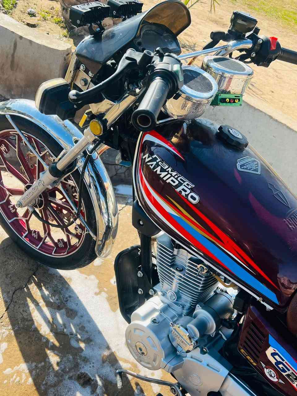 السلام عليكم
دراجه نامي برو موديل 2024
محرك 200شرط ما مفتوح 
بصمه 2
كلشي شغال 
ال سعر 600 وبي مجال //الاستفسار//عله//

//***********//
