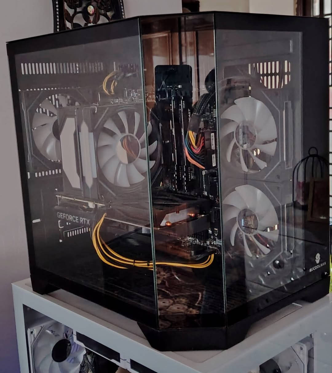 تحية طيبة للجميع
متوفر تجميعة كيمنك للبيع كيس فقط 

CPU R5 5600X 6 CORE 12 THERADS
COOLER CPU 120M ARGB BLACK 
M. B MSI PRO B550M-P GEN3 
GPU RTX 4060 TI CO 8GB GALAX 
RAM 8X2 16GB DDR4 3200MHZ FURY 
POWER 700W PLUS 80 XIGMATEK
CASE WJCOOLMAN GEMING RGB
M. 2 NVME 128GB 
HDD 1 TB

مكاني موصل توصيل موجود 
للتواصل *********** واتسب
