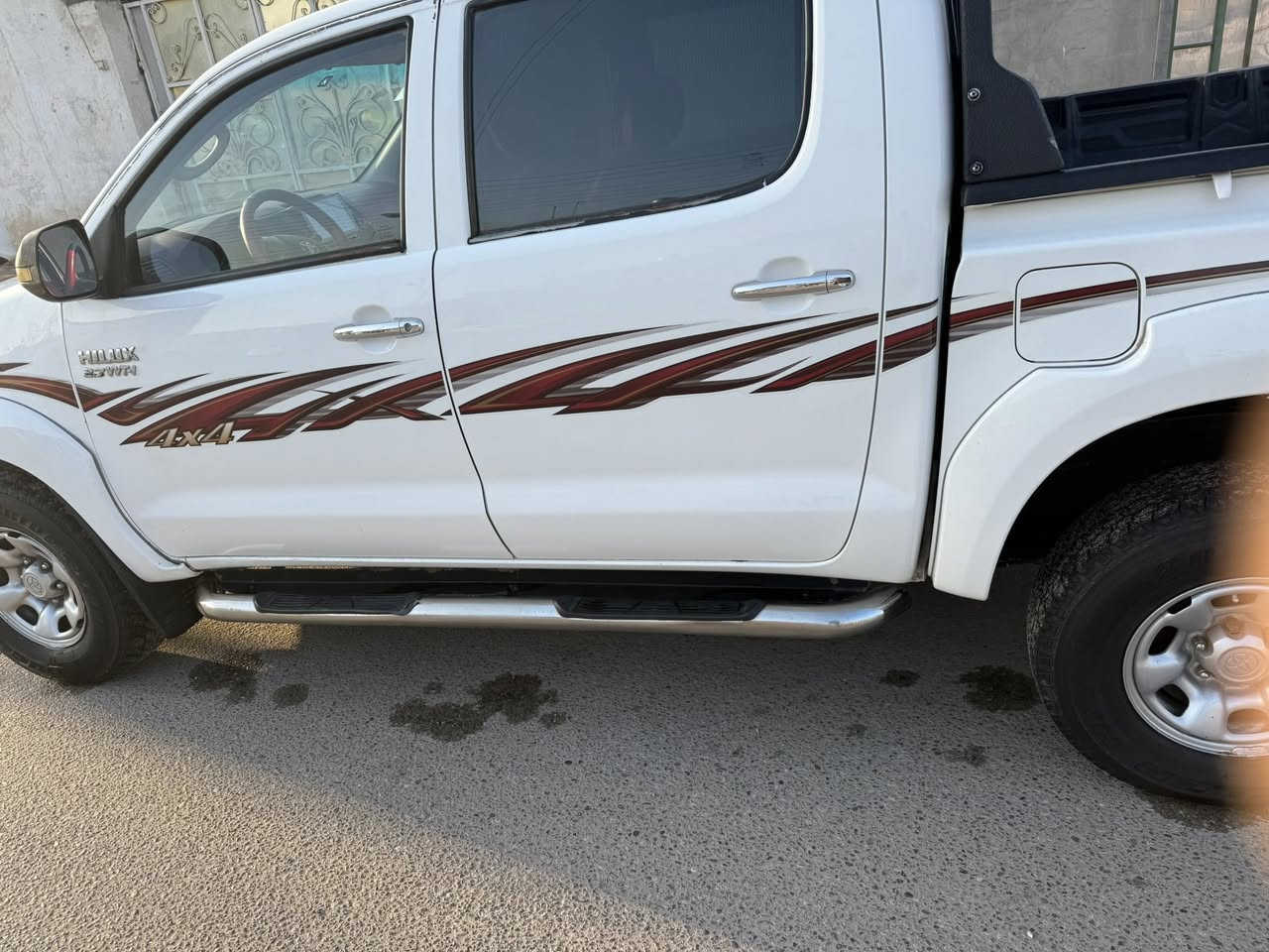 بيكم مديل 2014 مكفوله من الضربه والتبديل سياره جاهزه حداديه تبريد كير رقم الجديد وكاله مجانيه بيه خيط تبخير في المكينه وبارد باب السايق والباقي كله مكفول مكاني البصره السعر 210 وبيه مجال رقم الهاتف /***********
