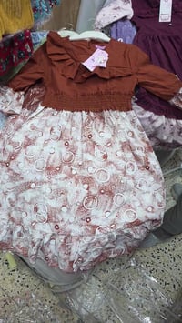 فساتين اصليه  قياس ٤الى ١٢ سنه  سعر درزن ٥٠ الف اقل طلب ٣ درزن  خصم خص...