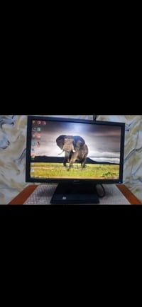 شاشة ايسر ١٩ انش • توصيل