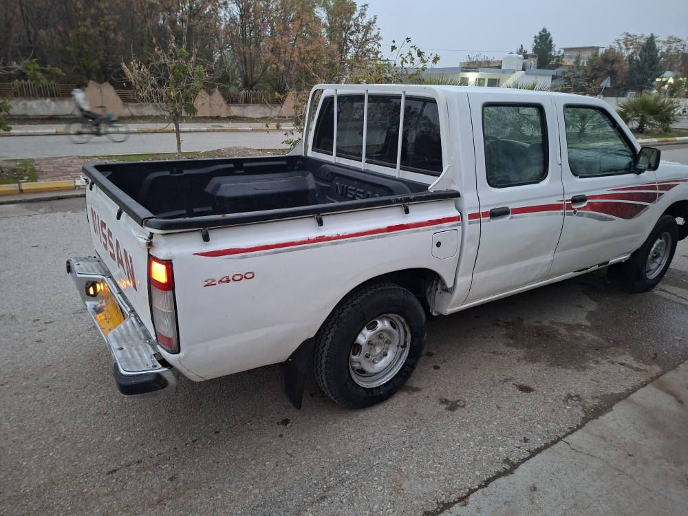 ***********نیسان دە بڵ 2003زێت جام کارە با پارچە یە کی بۆیاخە بێ ناوگردن پێشی کە پسە  سۆنە ری دانراوە سە نە وی تازە تە واوبووە ژینگە ی دراوە 4رتایە ی تازە چوارجام کارە با گێڕوومە کینە ووئە کسلووتە بریدی بە شە رتی فیتەردە عامی بۆدە عامی بە شە رت 73گڵاشوێن.هە ڵە بجە ی تازە*********** السليمانية, العراق
