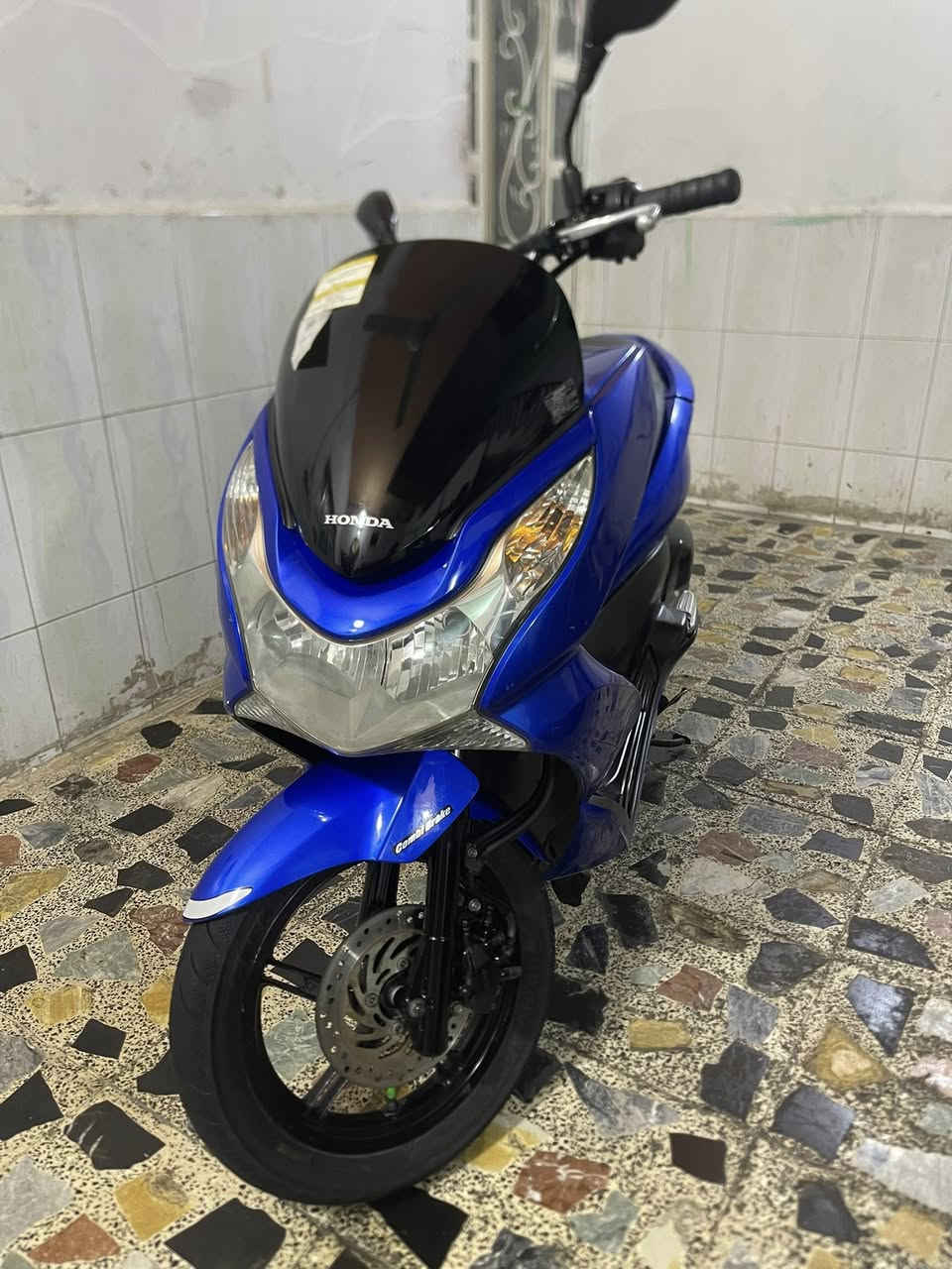 السلام عليكم psx حجم مكينة 125 ss دراجة كفالة عامة JF يابانية صور مزاد موجودة مكفولة مكينة كفرات كهربائيات حساس زدحام ستاند كهربائي مكاني بغداد الاستفسار ***********💙🇯🇵💵📞
