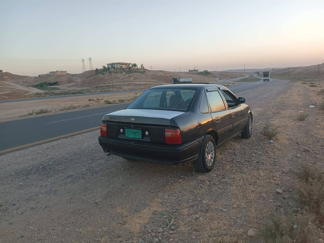 اوبل
موديل ٩٠ 
كير شرط 
محرك بي نفخ بدون صرف 
سنويه بيضه مرسم 
شرط تحويل وكاله 
دفع رباعي ملغي 
صبغ عام شرط لا مكلوب ولا مدعوم 
غرامات صفر
تايات جديد 
باتر جديد 
كهربائي شغل 
سعر ٢٣ بي مجال بصيت 
يرهم مروسه فكتره ١٦ أو ١٨
***********
