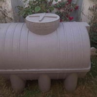 تانكي ماء تركي 1000 -1200سم ضخم   ما مستعمل فقط 5 اشهر وقوي كلش مو مثل...