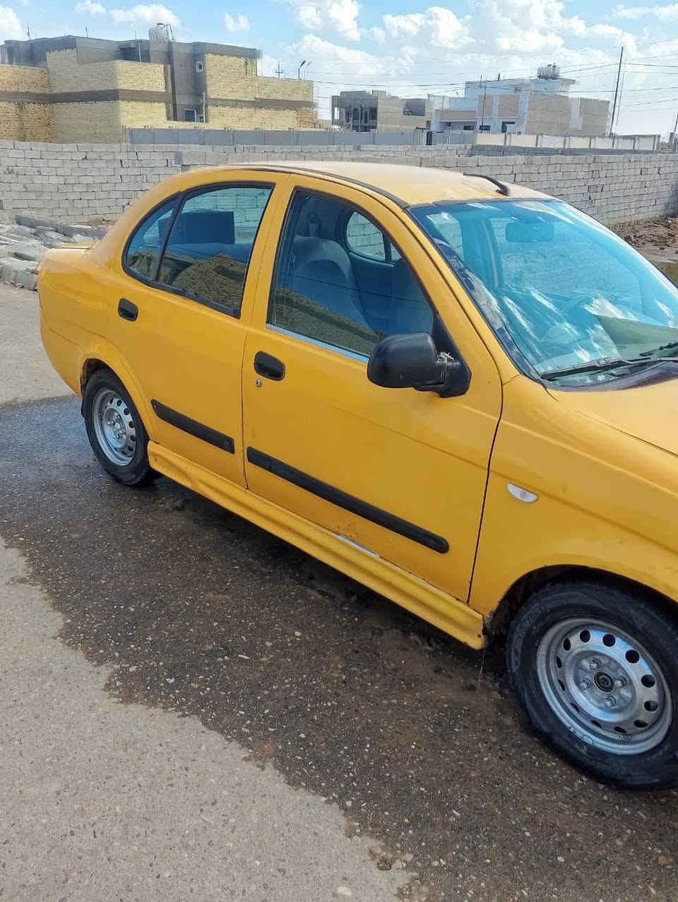 للبيع سياره طيبة ٢٠١٤ نظيفة وجاهزة خير من اللة سنوية استنساخ ضايعة راعيها موجود مكانة دوانيه الاستفسار ***********
