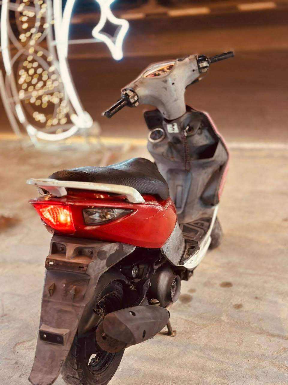 سلام عليكم
دراجه ماكس مضلع 2008.للبيع

الدراجه صارلهه 3اشهر من طالعه من المعرض
دراجه ملاحه مفول وكفر جارد دراجه ختم واحد
سعر800وبي مجال بسيط         
او (مراوس حسب الرغبه) 
مكان الدراجه كربلاء  موجود خاص
*********** بس واتساب    (المو شراي لا يطبلي خاص  )
