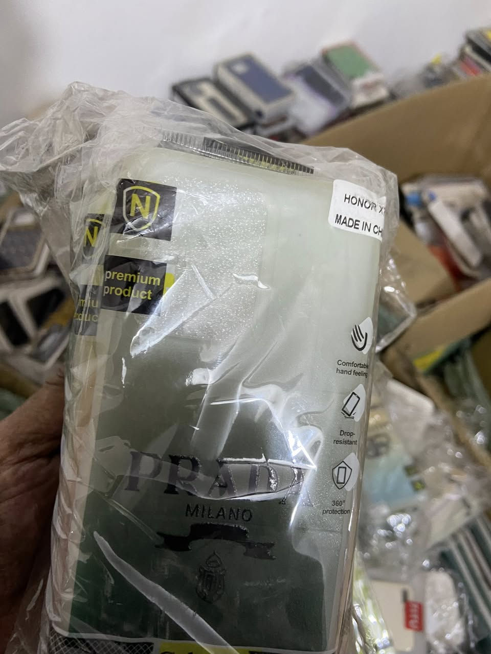 عرض خاص
( جمله فقط)
سعر الكفر 400 دينار  
سعر العدسات كاميره 400 
سعر لاصق شاشه 150 دينار 
موديلات والايتيمات حديثه  توصيل لجميع المحافضات  ***********
