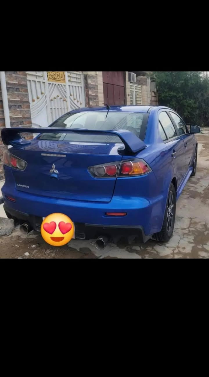 السلام عليكم مسيوبيشي لانسر قرش 2017 حادث جانبي تبديل وصبغ باب الراكب مع صبغ الباب الخلفي لمطابقة اللون و معجون وصبغ في الجاملغ الخلفي جهة قبق البانزينن
السياره ماشيه بحدود 83 الف كيلو متر حقيقي قابل للزياده
رقم اربيل شبه مميز
فول تحكم ستيرن 
كامره دواره
شاشة كبيرة
لايت عالي ناصي زينون
نظام اقتصادي ايكو
كير اوتماتيك مع وجود شفتات كير عادي بالستيرن
كير مكينه كفاله مع تبديل حدادية جديده 
السياره جاهزه مكانه بالعماره السعر 105 وبيها مجال بسيط للاستفسار ***********
