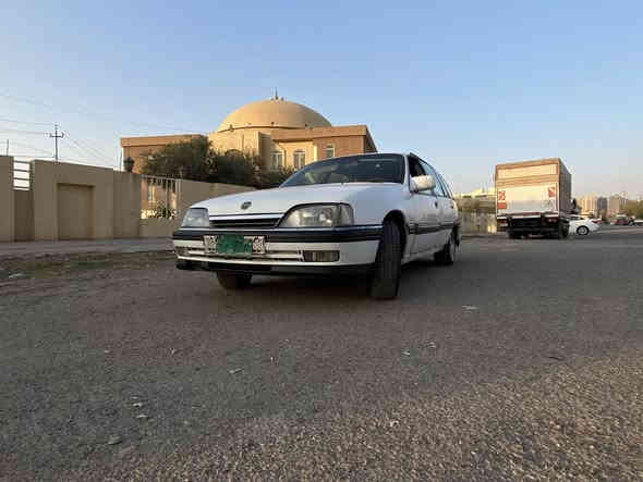 السلام عليكم للبيع اوبل اوميكا استيشن موديل ١٩٩٢ سيارة مناقصها شي جاهزة من كلشي سيارة اصولي واوراقها موجودة سعر ١٩ ورقه وبيها مجال مكانها اربيل رقم***********
