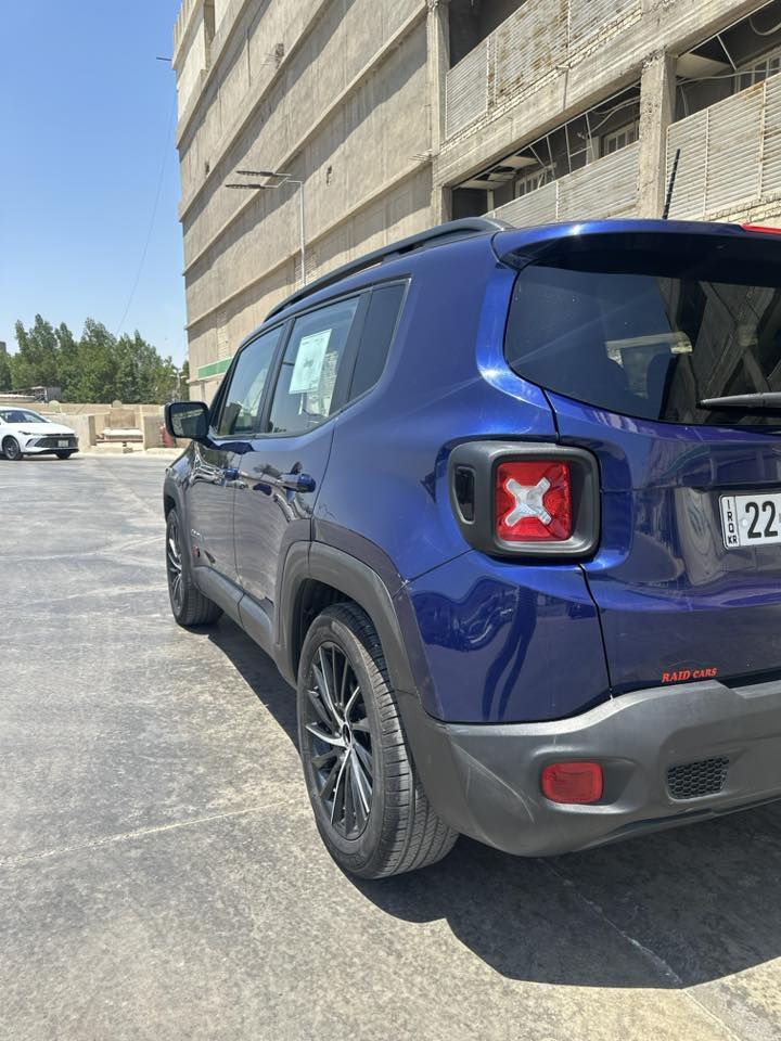 السلام عليكم                              جيب رينيجيد للبيع موديل 2019 ماشيه 103 km اللون ازرق مكينه 2400 تنفس طبيعي حادث سرقه صبغ بونيد وجاملغات الاماميه بدون دواخل  صورة رقم الشاصي مرفوقه بالصور السعر المطلوب 120للاستفسار الاتصال على الرقم ***********
