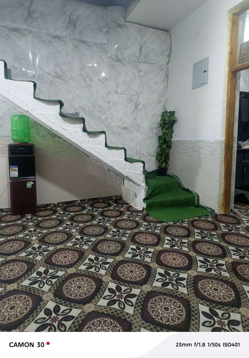 دار للبيع في حي الجزاء الحله خلف مستشفى الحياه مساحه 110 طاب زراعي سند 25 سعره 90 وبي مجال***********
