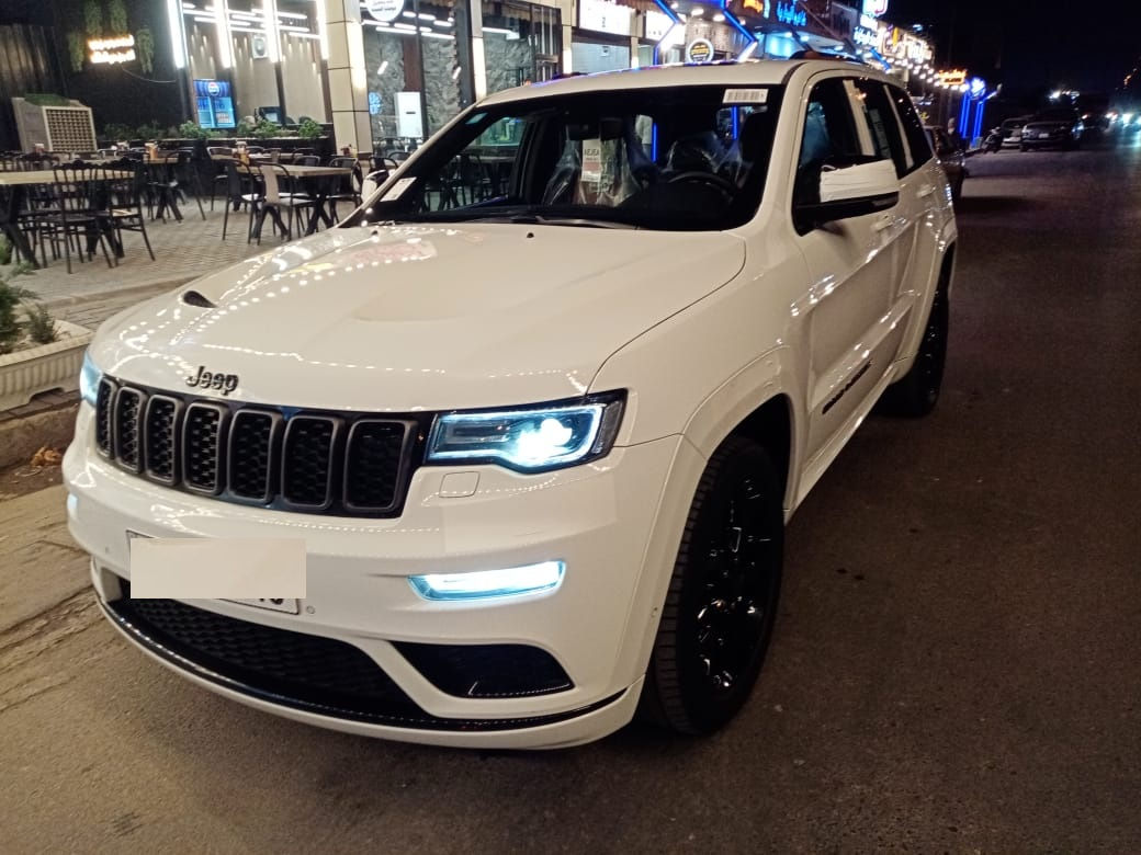 جيب شيروكي موديل 2021 خليجي فول مواصفات وكالة هارلم.

جيب كراند شيروكي خليجي مواصفات S رقم بغداد.

مكينة 3.6 .

بانورما ..

لون ابيض..

ماشية 122 الف كيلو.

السيارة مكفولة كفالة عامة عدا جوة المراية على كد دائرة صغيرة صبغ.

كشنات كهرباء .

وبعد بيها هواي مواصفات..

السعر 29.900 دولار يعني 299 ورقة وبيها مجال.

السيارة مكانها بغداد المنصور..

للاتصال على الرقم ***********.
