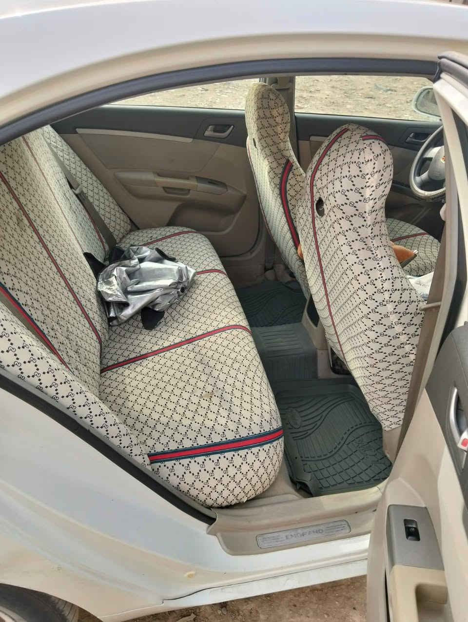 سلام عليكم
جيلي ام كراند موديل 2013 بغداد. محرك وكير بلادي اي نقص مابيه بيه سونار سياره ماشيه هواي
 مكان زعفرانيه
سعر خاص
***********
