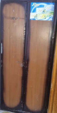 دولاب حديد • بابين • فيه مجال