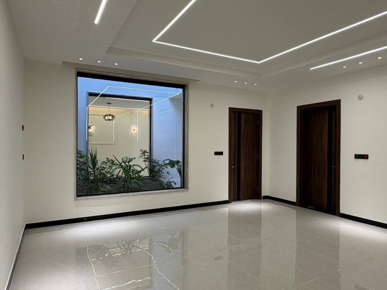 تحيه حب واحترام للادمن وافق السلام عليكم ورمضان كريم عل جميع صبغ داخل المتر 3000جبس المتر 20كرسته وعمل بلضافه الئ الحديد بيبان وشبابيك والواجهيات بنسب السعار تواصل خاص او رقم ***********واتساب/***********
