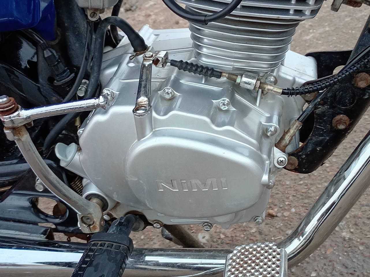 سلام عليكم دراجه نامه امتياز موديل 25 اوراق  مكينه نضيفه ما مفتوحه سعر 650بيه مجال قليل  بابل قرب سيطرة لاثار ***********
