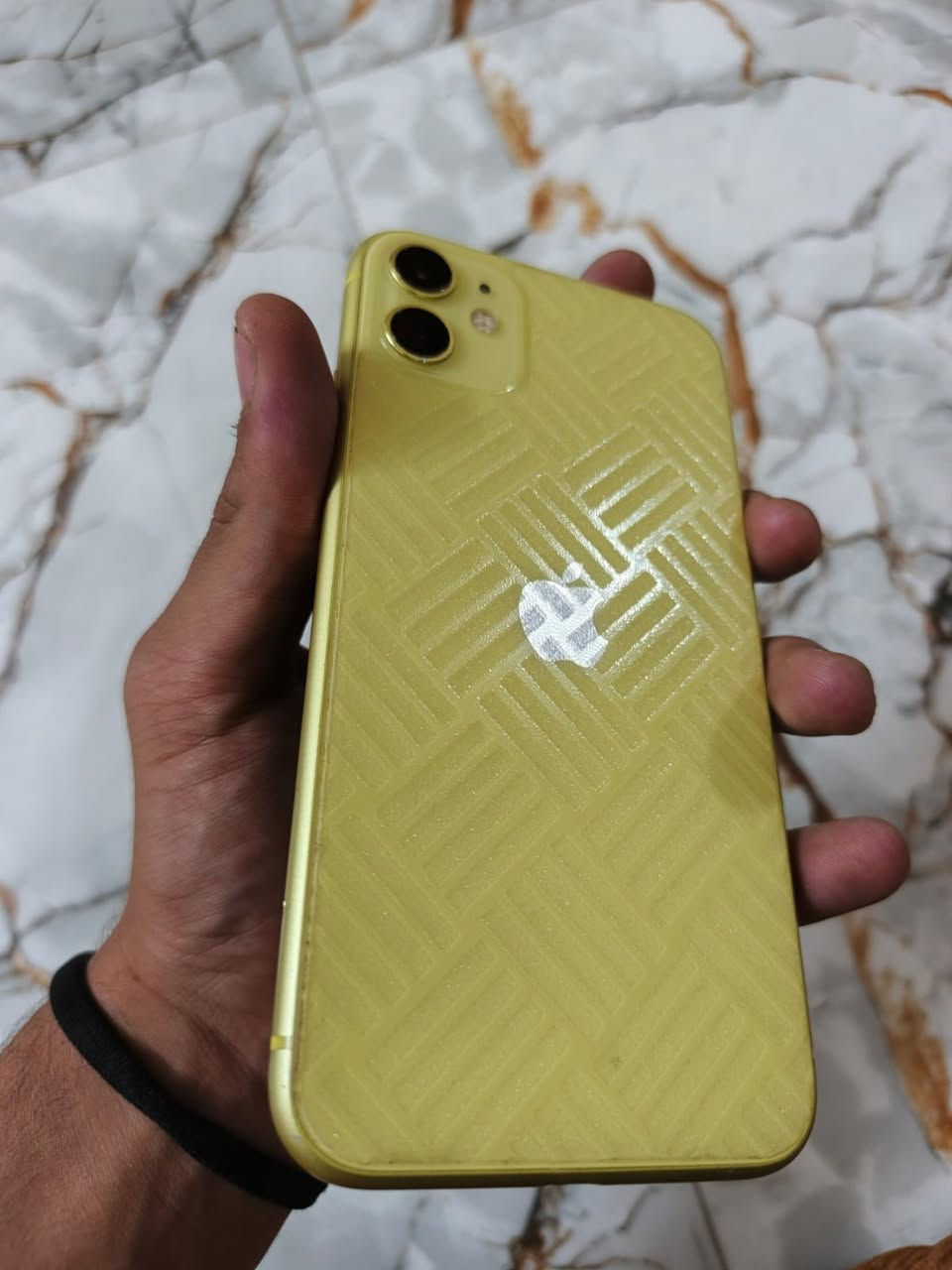 آيفون 11 عادي 💛💛
لون اصفر 💛💛 
ذاكره 64 💛💛
مبدل شاشه اصليه ♥️
فيس إيدي شغال 💜
جهاز نضيف حيل 💛💛
بطاريه 71 شحنه حيل حلو ع الضمان♥️💛
للمراوس ب اعلى منه وانطي فرق 💛♥️
12 او 13 وفوك و فرق نتفاهم علي 
مكاني الخالديه


**إذا كنت صاحب هذا الإعلان وتريد حذفه لأي سبب، رجاءا أرسل رسالة إلى الدعم الفني**