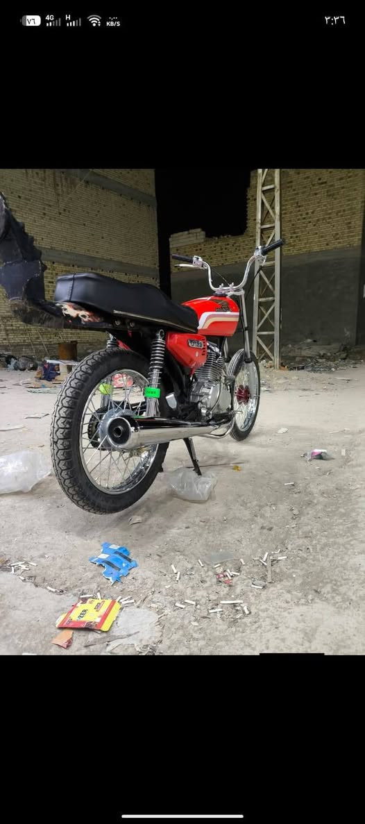 سلام عليكم  دراجه نضيفه مكينه ما مفتوحه تعمير جديد دراجه صارلها شهر من عمرتها سعر 650 وبي مجال المو شراي لا ينتصل ***********
