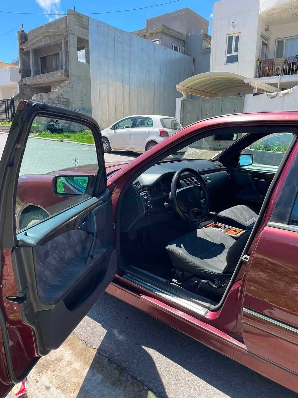 ‎سلاو
‎مارسديس 2000 بۆ فرۆشتن
‎سعر 50 و معامەلە
‎سبوغ عام بۆ جوانی بئ لێدران
w210 مةكينة (V) مةرخوب 
‎مةنةفيست ابراهيم خةليل
‎چوار تاية و ويلي AMG لة ژيرة
‎گير و مةكينة بة شةرت 
‎تةبردي لة غازي كةمة 
‎جام كارةباي و ئؤتؤية 
‎دوگمةي خليسك و تراكشن هةية
‎بۆ زانیاری زیاتر وەرە نامە یان تەلەفۆن بکە
***********
