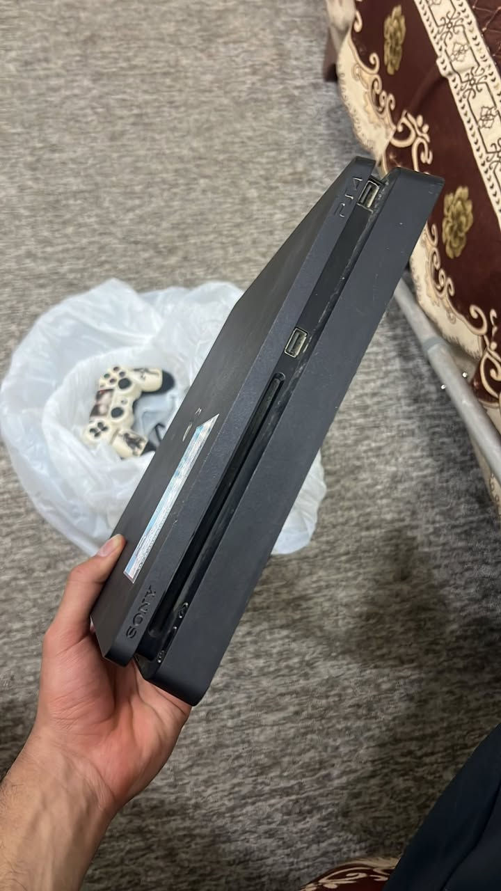 بلي فور مهكر داون كريد ويا أربع يدات تجاريه ويوبي آس جديد وملحقاته كامله الجهاز بي ثلث العاب قويات 
الشراي يراسلني


**إذا كنت صاحب هذا الإعلان وتريد حذفه لأي سبب، رجاءا أرسل رسالة إلى الدعم الفني**