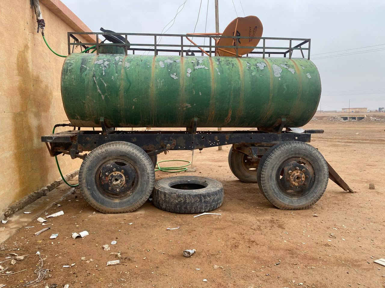 حدادة محمد حسين الربيعي 
للبيع مقطورة السعة 5000لتر
الموصل/صناعة وادي عگاب/سايدين ربيعة 
***********واتساب
***********واتساب
