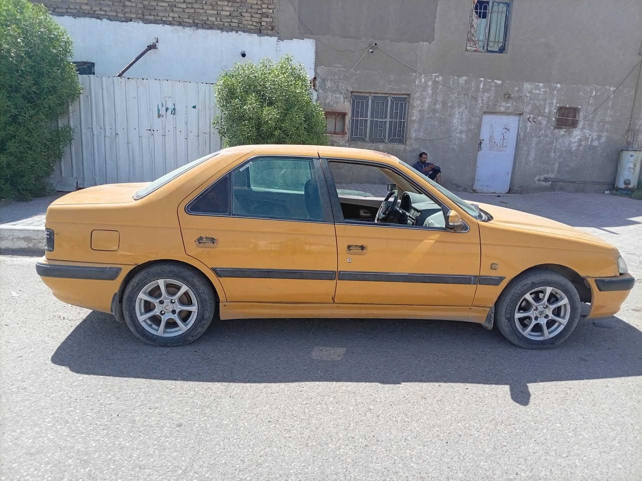 سلام عليكم بيجو بارص موديل ١٧ بدون راعي مكينه كير حداد جديد سعر ٢٠بيها مجال *********** مكان السيارة بديوانيه
