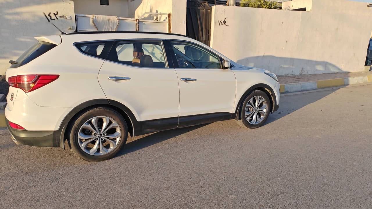 موديل ١٣ بدون صبغ سنويه بسمي 
فول مواصفات محرك ٦سلندر (السعر١٨٠) 
مكان كركوك ***********(١٨٠)
