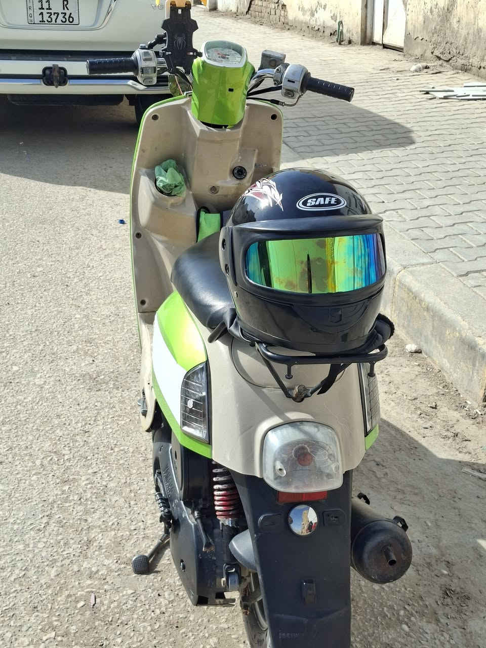 السلام عليكم  دراجه بوليس البيع الدراجه نضيفه كلش مابيعه اي نقص مكينه بلاديه 49مفتوحه مره واحده. وماناقصهه اي شي شلعه موعدل فول تايرات جدد. كهربيه مابيهع نقص تجي وشوف نضافه بعينك العنوان الديوانيه الحمزه الشرقي. والسعر خاص.  مابيهه نقص. ابد


**إذا كنت صاحب هذا الإعلان وتريد حذفه لأي سبب، رجاءا أرسل رسالة إلى الدعم الفني**