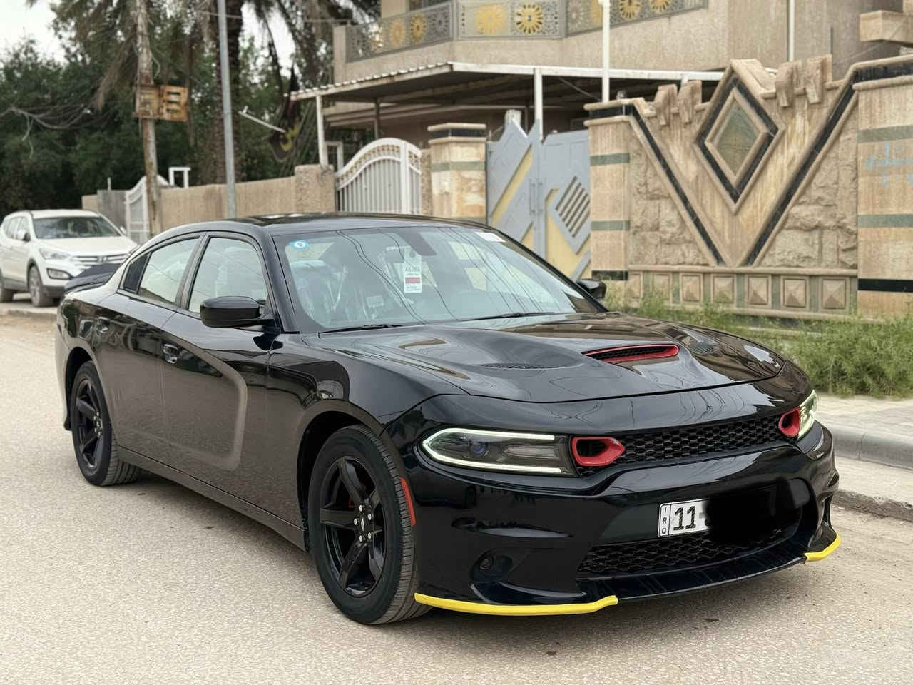 السلام عليكم جارجر موديل 2020 وارد امريكي بيها صبغ قطعتين ماشيه 65 ميل رقم بغداد انكليزي بأسمي موصفات فول عدا الفتحه  سعرها 190
وبيها مجال 
***********
