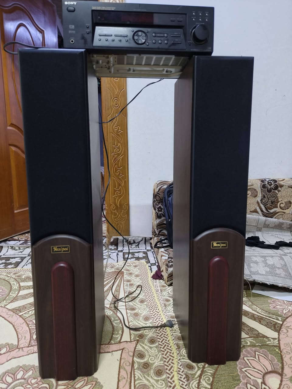 سلام عليكم 
من رخصة الادمن
سماعات نوع سوني ياباني اصلي للبيع الصوت واضح ونقي وعالي جداً 
تجي تفحصها وتشوف بعينك تدعم 
السعر 150 الف 
رقم الهاتف ***********
العنوان ابي الخصيب قرب جسر حمدان
