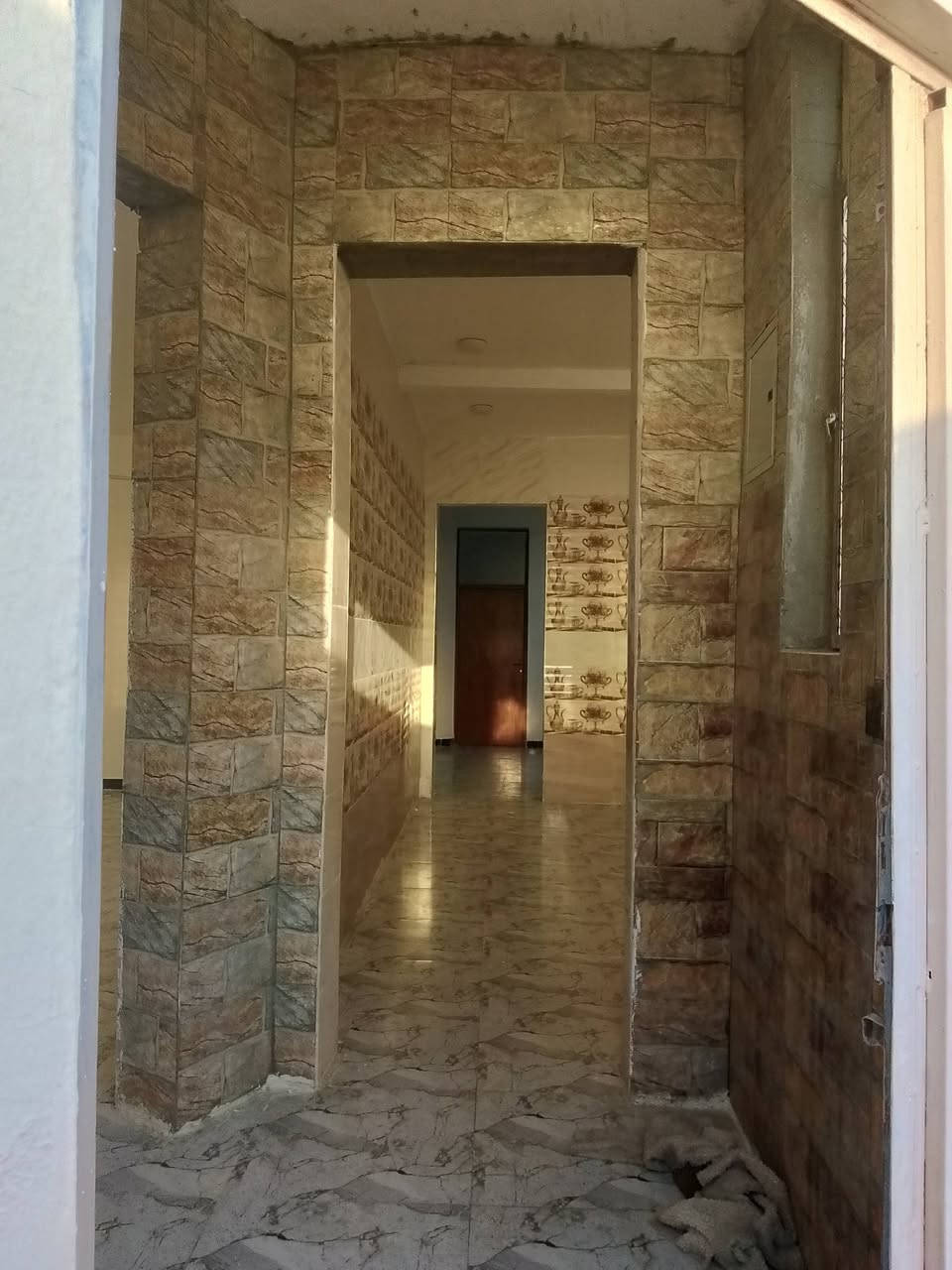 السلام عليكم البيع بيت مساحه 200متر مكان خلف عمارات الزيتون السكني سعر خاص ***********
