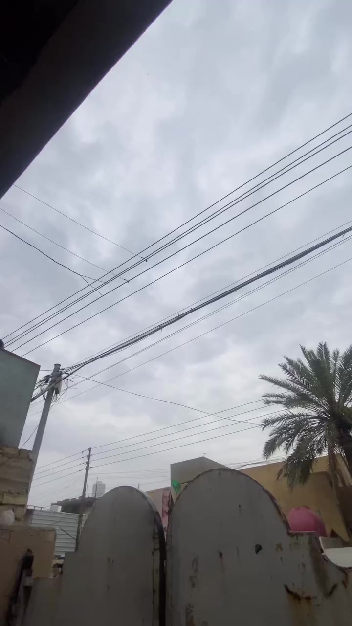 سلام عليكم تكتك موديل 20 كفاله عامه عده دوسه وحده معمره شرط مكينه ما مفتوحه عله ايدي من شركه بسمي بغداد رقم وسنويه السعر 8 قفل ***********
