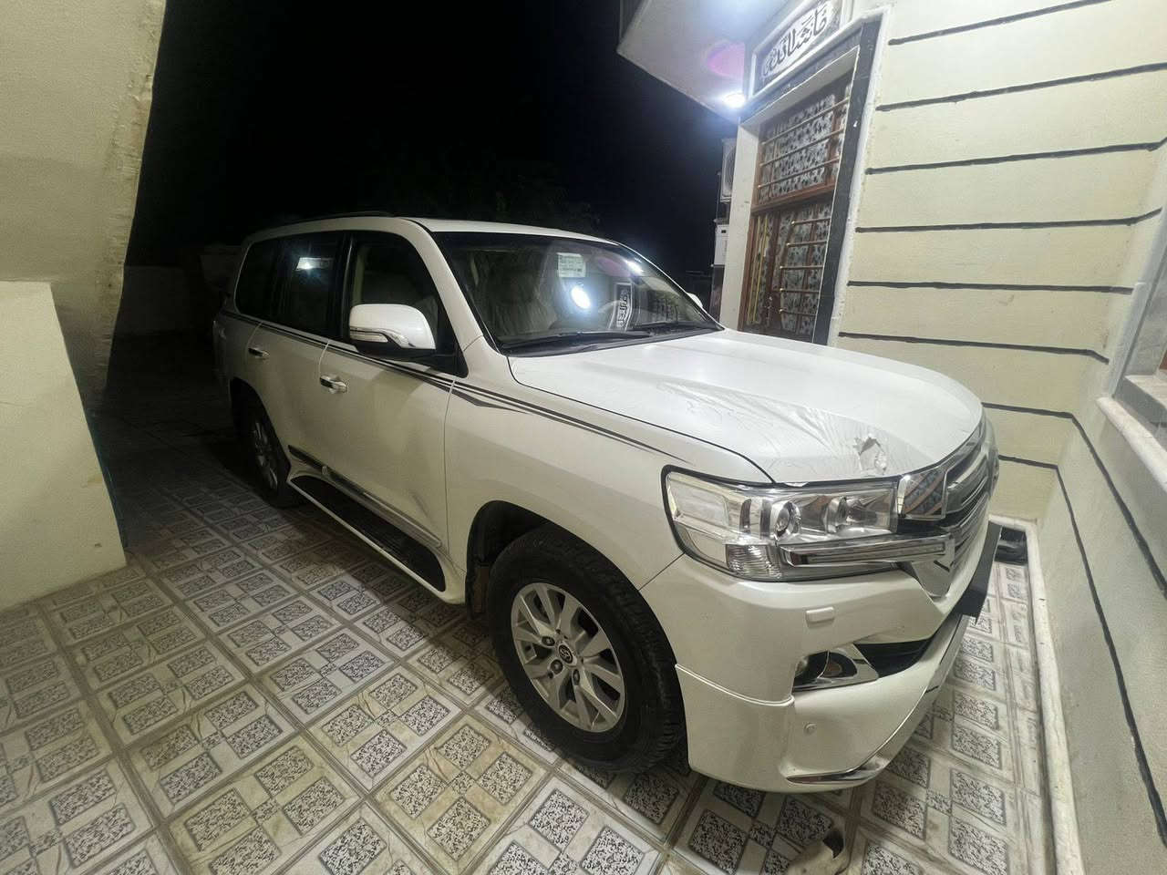 أفلح من صلى عل محمد وآل محمد الطيبين الطاهرين لانكروز البيع موديل ١٦ بريم فول ومكفوله رقم سليمانيه المكان ديالى البيع ترهم قسط بس فرق السعر الشراي بي خير ودلل ***********
