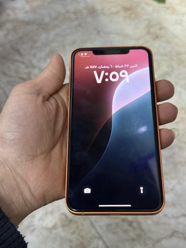 آيفون اكس ماكس محور ع شكل ١٧برو ماكس  بطارية٧٢/ذاكرة٦٤/نموذجM/فيس إيدي شغال/التواصل ع هذا الرقم ***********واتساب /السعر خاص
