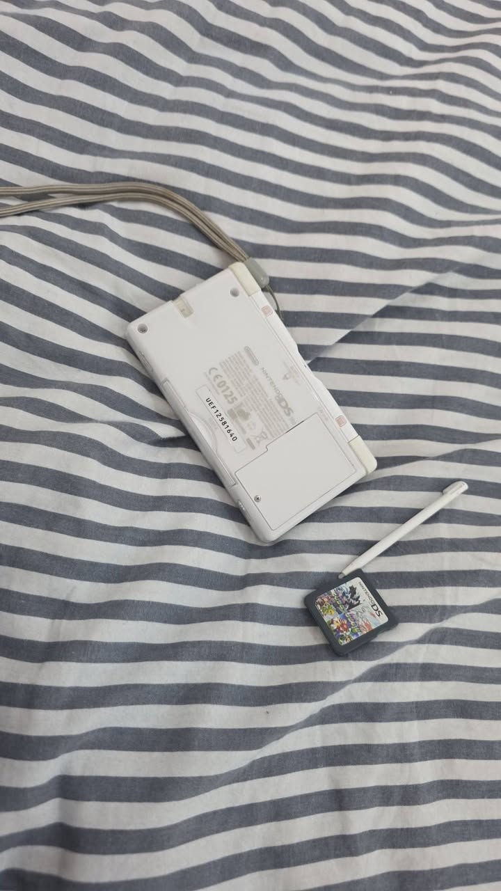 للبيع مكاني أربيل ب٦٥٠٠٠🔒 مع شاحن و فلاشكارت و قلم مو عندي توصيل


**إذا كنت صاحب هذا الإعلان وتريد حذفه لأي سبب، رجاءا أرسل رسالة إلى الدعم الفني**