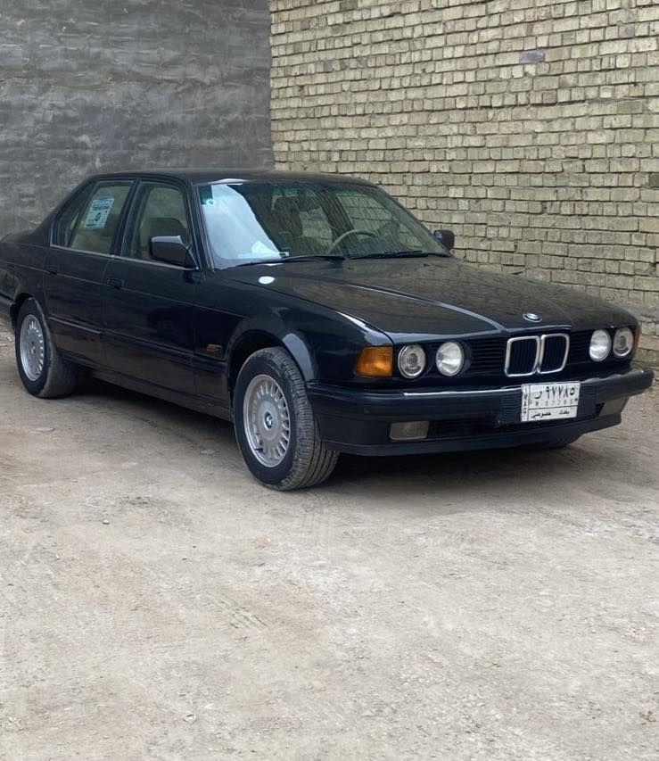 السلام عليكم
bm735
رقم بغداد بـ أسمي موديل 1991 
سنوية لنهاية 2027
السعر 58 
مكان السيارة كربلاء
للتواصل ع الرقم ***********
