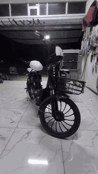 بايسكل ابو الشحن للبيع قفل ب 300,000 والضرر هذا جو السكون ***********
