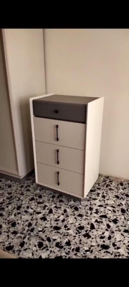 السلام عليكم غرفه نوم للبيع جديده بس مجرد شديناها ودنبيعها اخذناها بمليونين و650 ابيعها ع مليونين بالحقيقه تخبل ضالمها التصوير للاستفسار اتصل ع هذا الرقم ***********
مكاني الحسينيه
