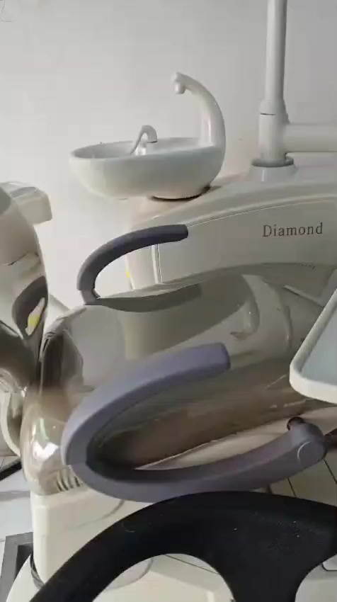 للبيع كرسي اسنان نوع دايمند  مؤهل   بسعر مناسب رقم الهاتف *********** ابو هادي
