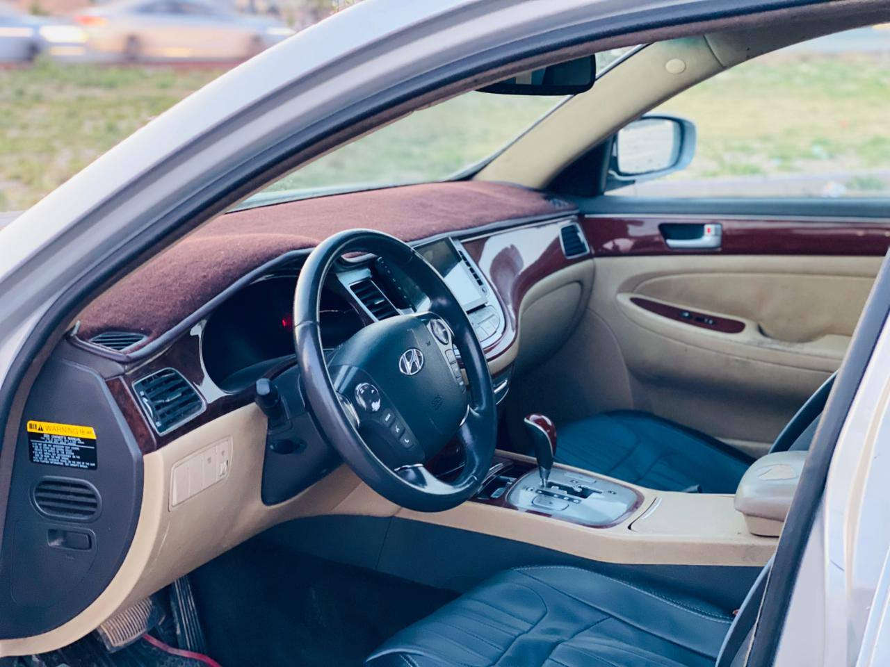 جنسس مديل 2013امريكي حادثه جاملغ وبنيد بدون داخل باقي السياره مكفوله من الضربه والصبغ سياره جديده وجاهزه حداديه تخم تاير محرك وكير مكفولات محرك 6سلندر مواصفات شاشه كامره تحكم استيرن بصمه تشقيل بصمه ابواب داخل بيجي كشنات جلد وكهربائي مري شفط رقم أربيل دولي السعر 96مع مجال للأستفسار ***********مكان السياره كربلاء( مكلف بالنشر )
