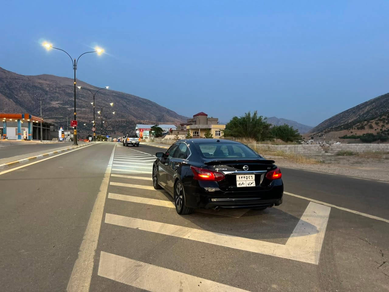Nissan altima 🚀🚀مۆدیل ٢٠١٨ رەقەم دهۆک فول فولە تەماتیک بەسمە سوکان ڤۆلیۆم ئاوینە بەرخ کوشن جلد و هیتەر لایت زۆنۆن داخیلئ رەش سەیارەکە ٤پارچەی سبوخە لەسەر ساخە دەحم لیدراوی بەشەرت ١٢وەرەقە خرامەی لەسەرە)***********  ***********
