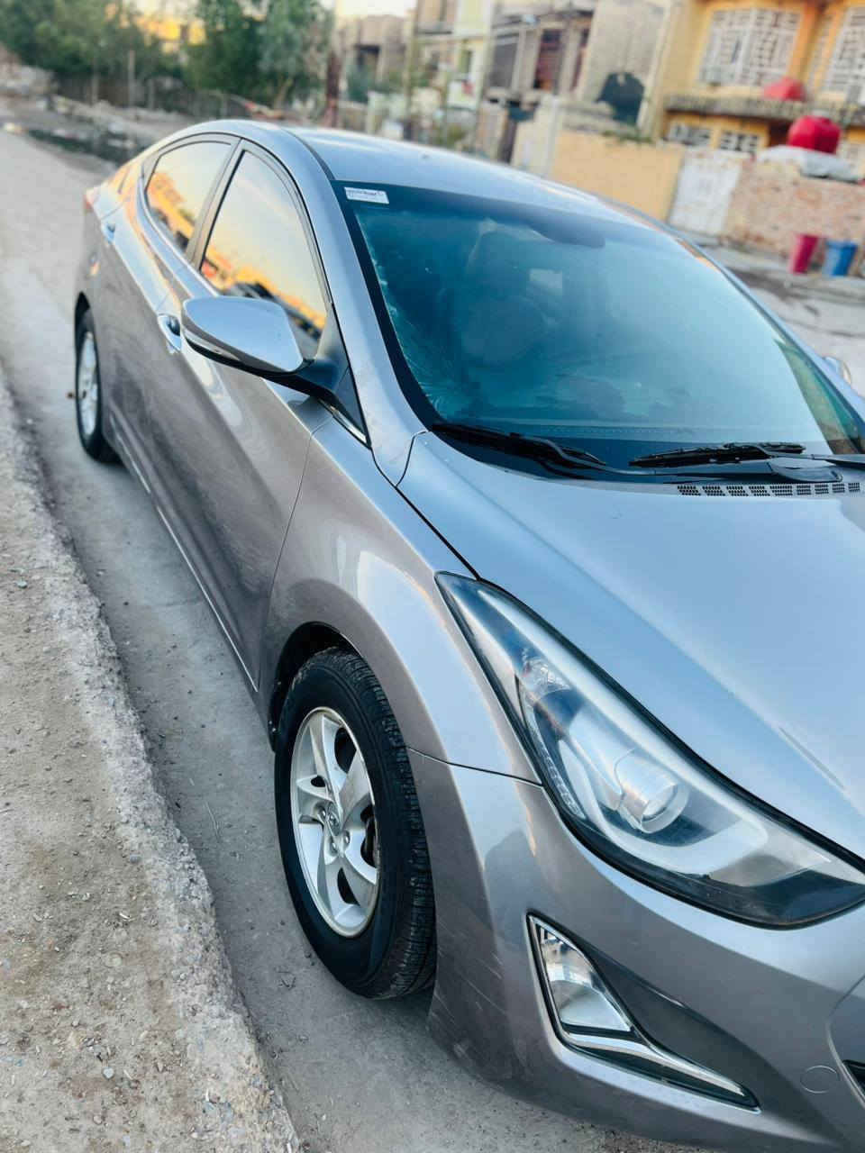 السلام عليكم الانترا مضلع 2015
ادوات ادوات دخول جديد
كير مكينه حداديه بلكارتون
كشن جلد أسود 
وتخم تاير جديد 
مكان بغداد 
للستفسار ***********
