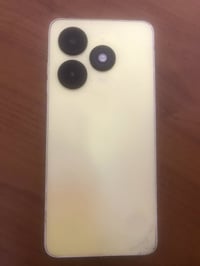 تكنوو • شغال • شاشة مفطرة