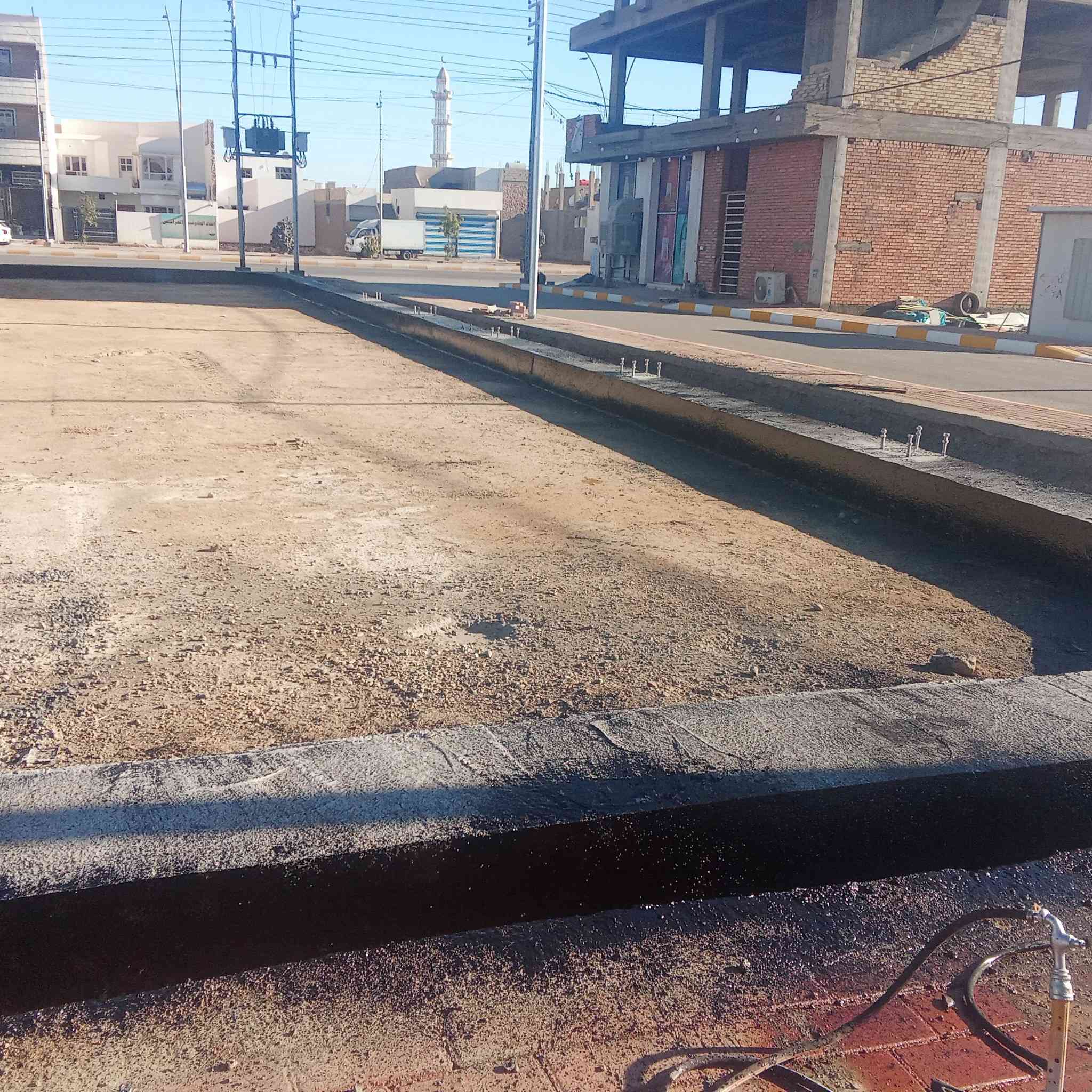 سلام عليكم 
نشتغل اشتايكر والجير السطح وجير أساس نشتغل كرسته وعمل ونشتغل بس عمل ونشتغل جير بارد اكو عوازل حرارة مثل الفوم أو الفين اكو احجام وقياسات حسب المواد صيانه ماستك تنظيف السطح قبل الشغل مساحه صغيره تنحسب قطعي التواصل رسول العسافي ***********
واتساب واتصال ***********
