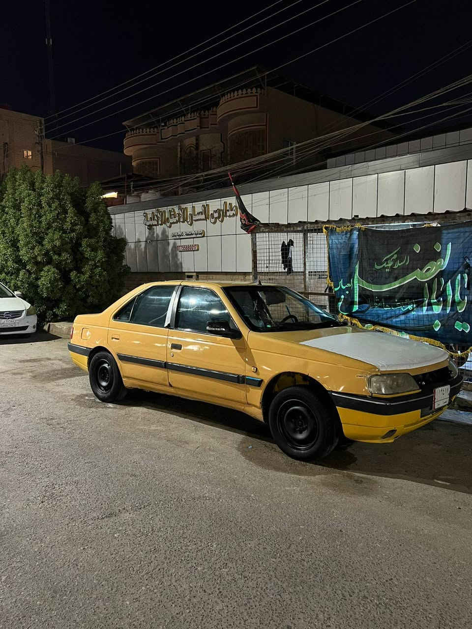 بيجو موديل 2012 سياره حلوه متوجها وماندل راعيها  كير محرك تبريد شغال حداديه زينه عنوان بصرة السعر 16
***********
