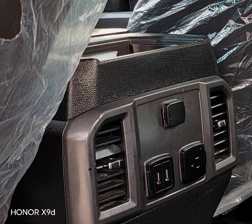 بسم الله سلام عليكم
فورد F-150 موديل:2017 (  انضف او ارخص بكل سوق)
مواصفات لاريات يعني فوول فول ماعدا بنورامه 
 200 الف  ماشي

بــاب طويل بدي قصير  المرغوب 
مواصفات  تشغيل عن بعد  او بيبان بصمه البدي بصمه
شاشه كبير كامره 360دوار او حساس توقف ذاتي
امرايات شفط كارباي  او امرايات ظد فول او رادار جانب
او 4*4يعني دبل اكسل  ويل تاير بلادي شركه  رابتر جبلي
 كشنات  بلادي امامي كارباي جديد بدون اي شك
كشنات تدفيه تبريد
كشنات كارباي   او كشن خزن ميمَز
تححكم بريك بانزين
اوتو ستار ستوب
بريك بصمه

كير مكينه تبريد تدفيه صدر امامي خلفي شرط فحص  مامفتوح كفال 

محرك 6 اقوا مكينه حتا هوك عنده  مرغوب

المواصفات   لايت الي ادي او دبل عدسات
بكلايت اليدي اشاير شفط   غطا بدي
تخم تاير  سياره جاهز مابي ربع مصرف
باب طويل بدي قصير المرغوب
دفع رباعي4x4
گير طياره تبريد مركزي
حساسات خلفية
اضواء محيطية للسيارة

كود قفل  بل باب 
شاشة  كامرا
شاشة معلوماات كبيرة
مثبت سرعة تحكمات استيرن
اوتو بريك 

اطفاء ذاتي عن التوقف
سياره فقط   جاملغ سايق صبخ 
رقم سنوية  كل جديد لحد 2029
مكان سيار سليماني 

سعر   $  186 ورقه قفل سعر جوو سوق

***********رجاا اذا مو شراي لاتكسر حلال ناس مع احتراماتي
