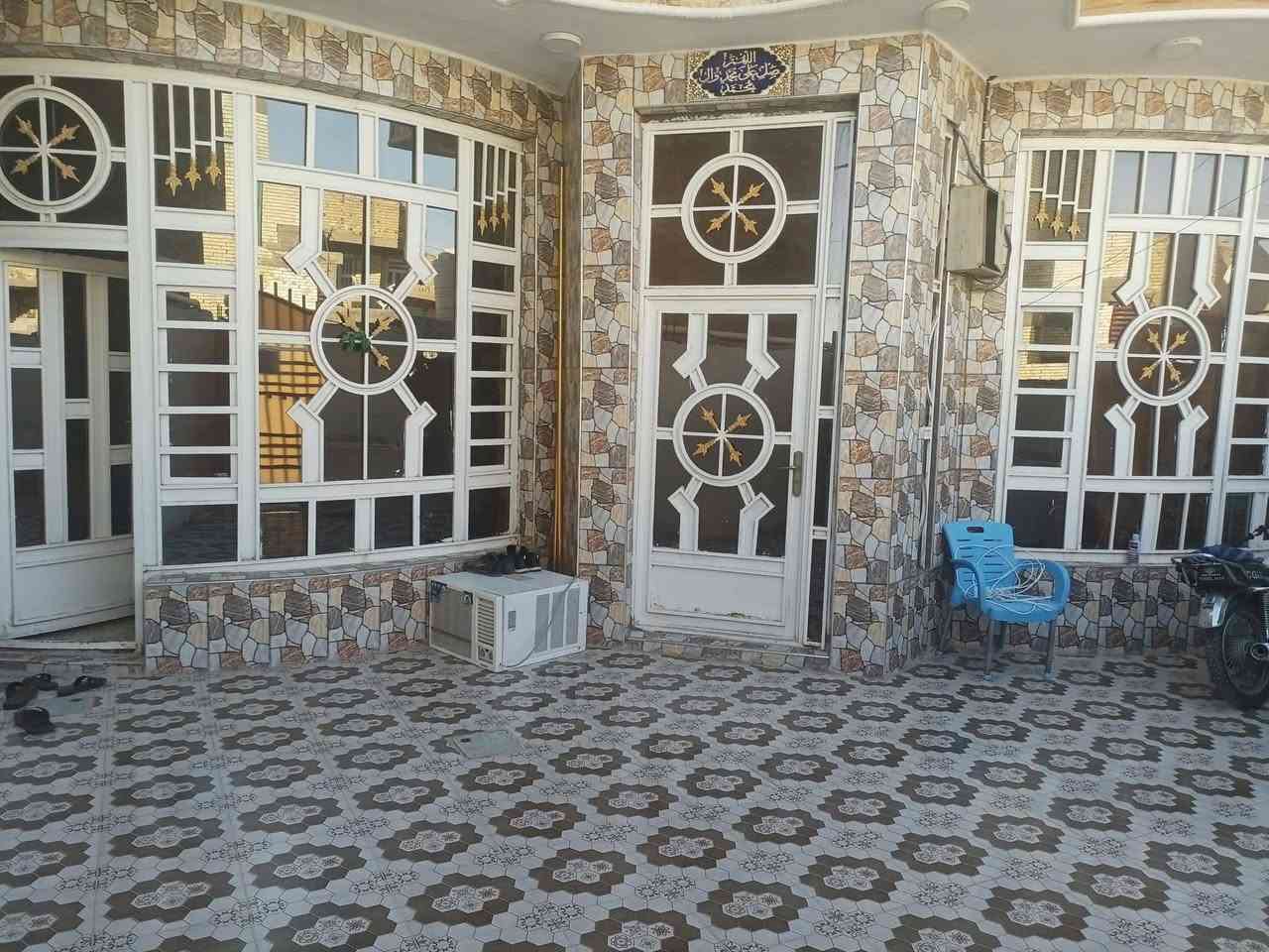 دار للبيع المساحه 200الموقع حي المشتل قرب المدرسة الهيكل على الشارع العريض موقع كلش حلو وبيت نضيف  ويرهم مراوس بيت وكاع على شارع حله بغداد داخل المحاويل فقط للاستفسار الاتصال على الرقم ‏‪***********‬‏
